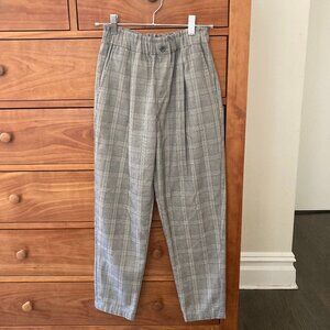 Girls Uniqlo plaid pants, size 11-12